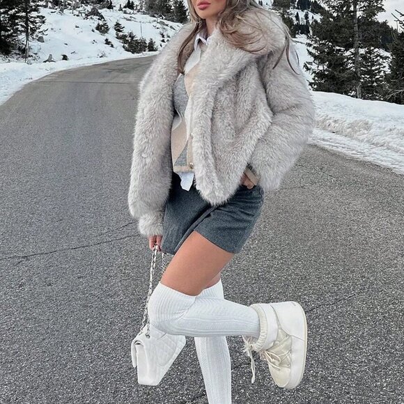 Grey Casual Women's Faux Fur Jacket - Picture 4 of 7